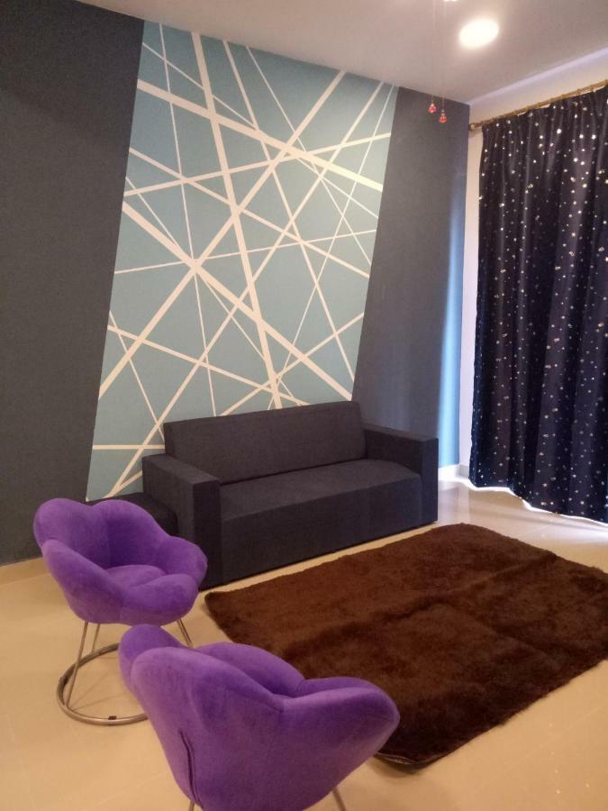 Icolor & Ch5 Apartment *
