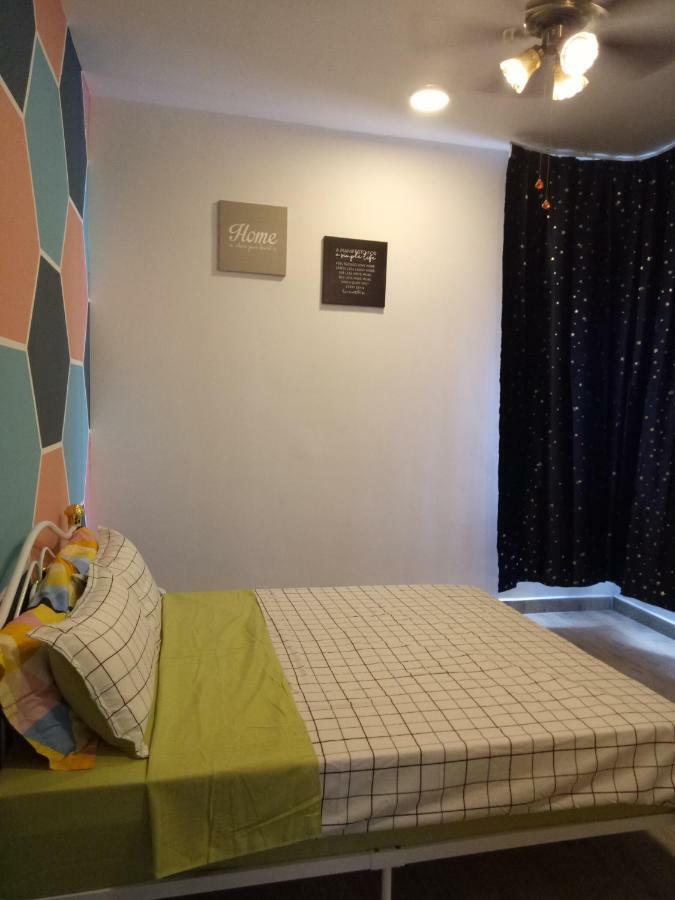 Apartment Icolor & Ch5 *